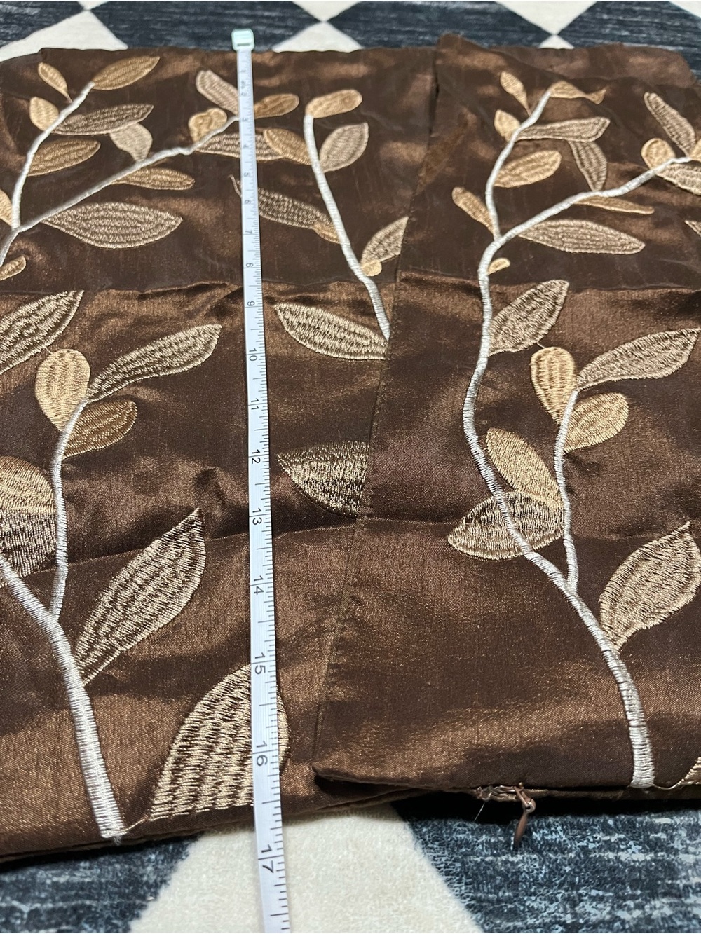 Signature Homestyles Fall Textiles. - Picture 12 of 16